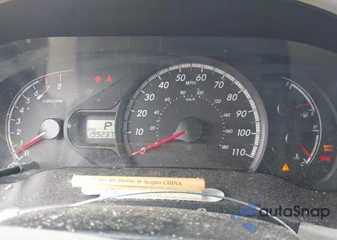 2013 Toyota Sienna Le V6 8 Passenger z USA, uszkodzony, nr VIN 5TDKK3DC3DS392029